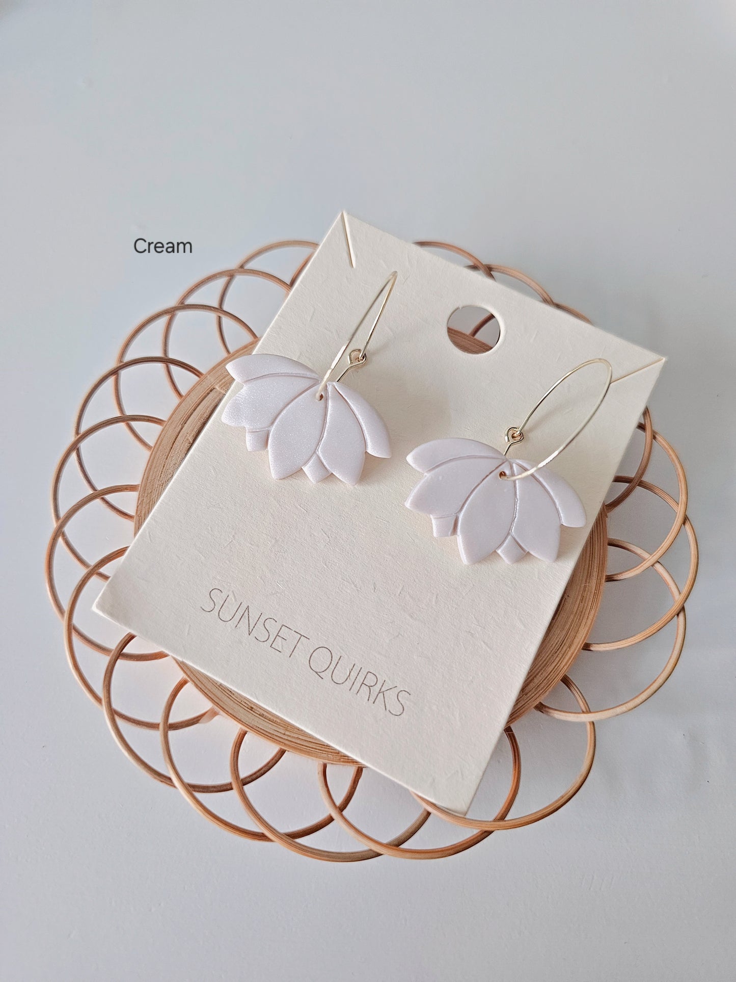 Lotus Hoops