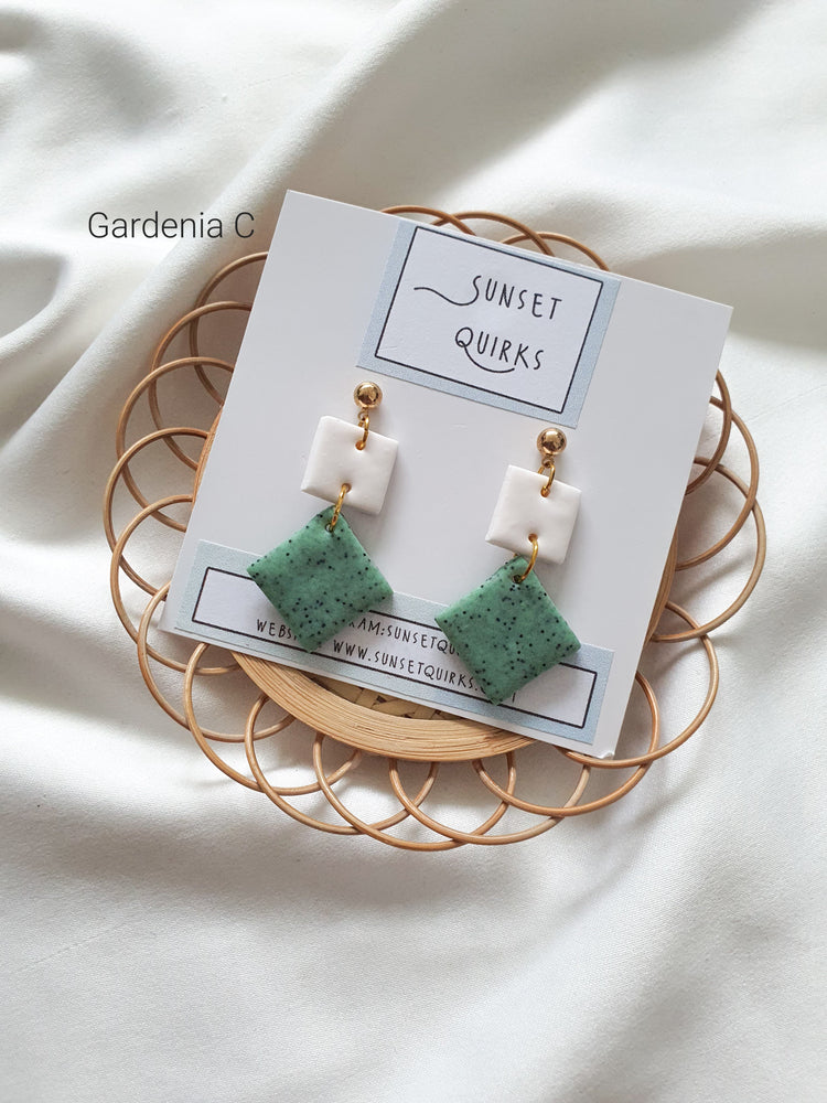 
                
                    Load image into Gallery viewer, Assorted Earrings
                
            